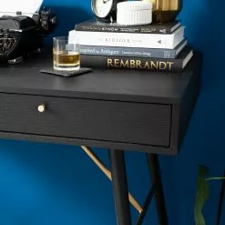 Studio Copenhagen Schreibtisch Moyo - Eiche teilmassiv / Metall - Matt Schwarz / Gold 25 Studio Copenhagen Schreibtisch Moyo - Eiche teilmassiv / Metall - Matt Schwarz / Gold -Büromöbel Verkäufe 1000123494 190315 15403300002 GALLERYIMAGES P000000001000123494