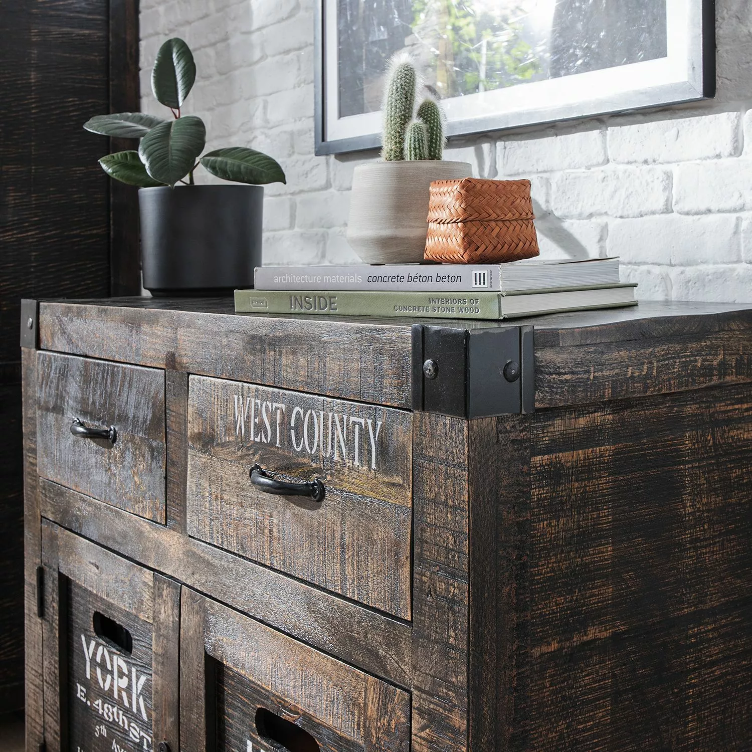 Ars manufacti Kommode Keyport I - Mango massiv 14 Ars manufacti Kommode Keyport I - Mango massiv – Bild 12