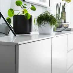 Fredriks Sideboard Zaddy I - Weiß / Schwarz 29 Fredriks Sideboard Zaddy I - Weiß / Schwarz -Büromöbel Verkäufe 1000134689 190723 16140800011 MOOD DETAILS P000000001000134689 mood