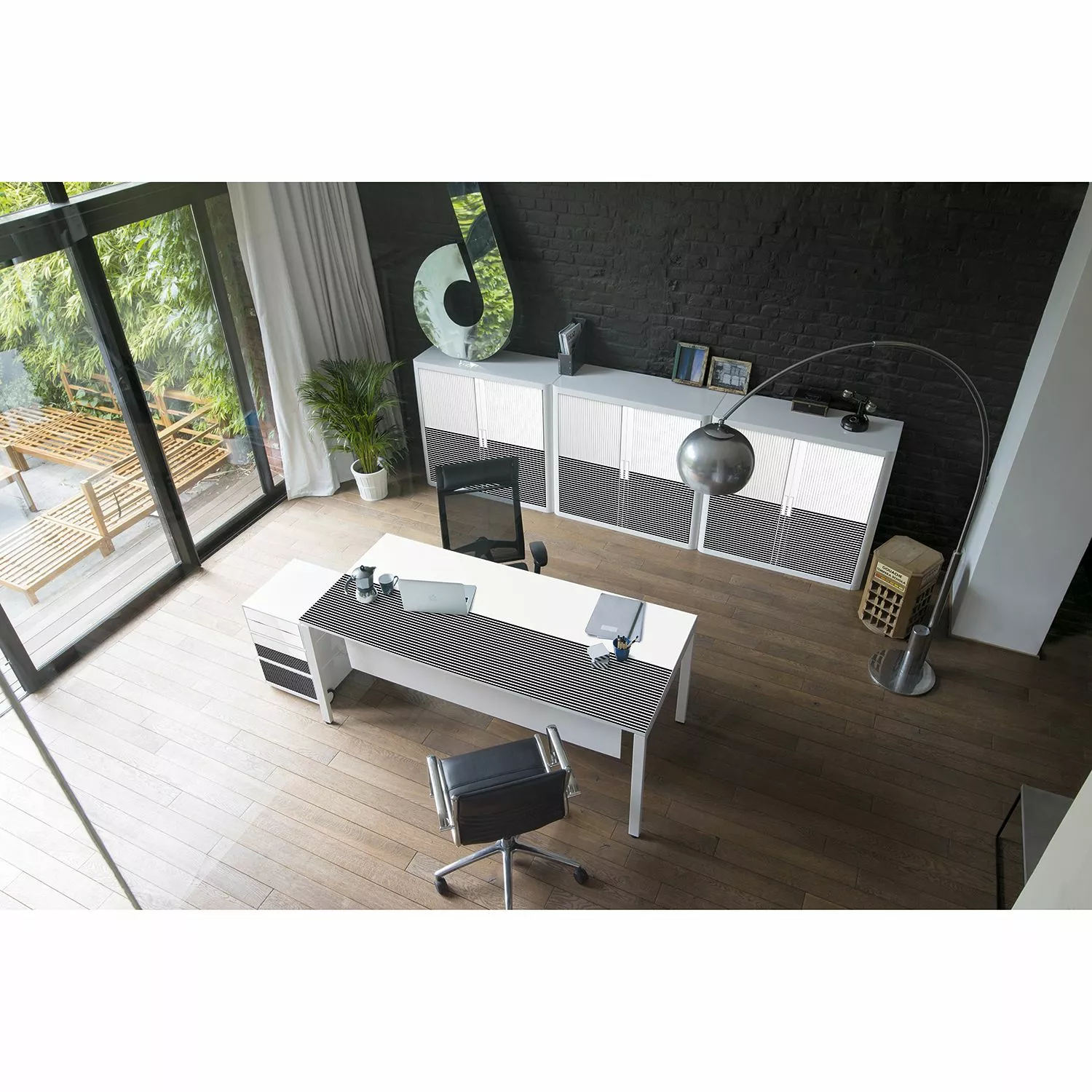 EasyOffice by Paperflow Schreibtisch easyDesk Black/White III - Weiß / Schwarz - Breite: 140 cm 4 EasyOffice by Paperflow Schreibtisch easyDesk Black/White III - Weiß / Schwarz - Breite: 140 cm – Bild 2