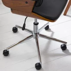 Studio Copenhagen Chefsessel Zevia - Schwarz / Walnuss -Büromöbel Verkäufe 1000176736 190614 12073200216 GALLERYIMAGES P000000001000176736