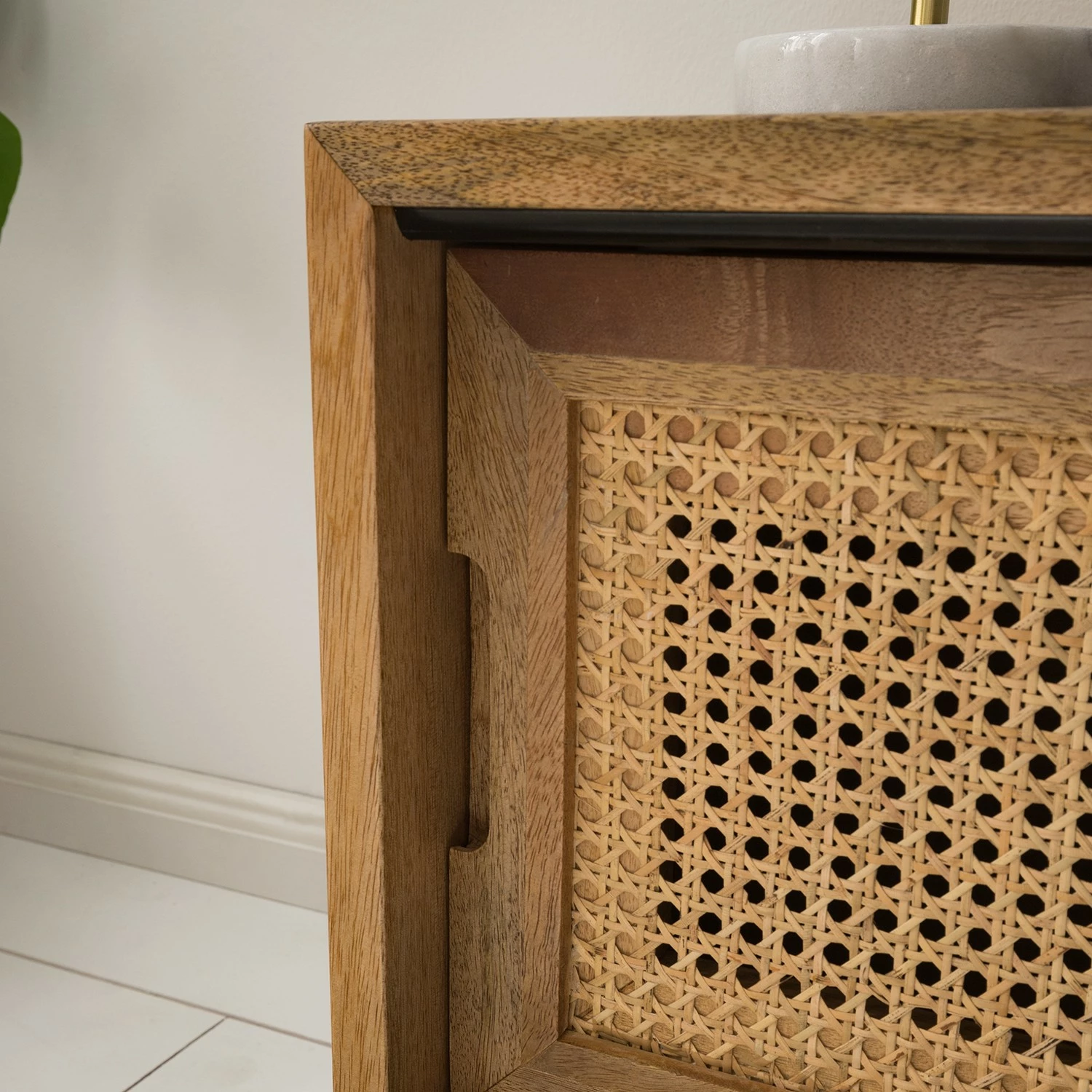 Ars manufacti TV-Lowboard Vina - Mango massiv / Wiener Geflecht - Mango / Schwarz 16 Ars manufacti TV-Lowboard Vina - Mango massiv / Wiener Geflecht - Mango / Schwarz – Bild 14