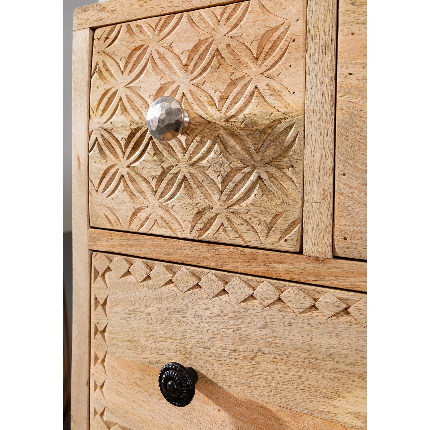 Red Living Sideboard Latta - Mango massiv / Metall - Mango / Schwarz 7 Red Living Sideboard Latta - Mango massiv / Metall - Mango / Schwarz – Bild 5