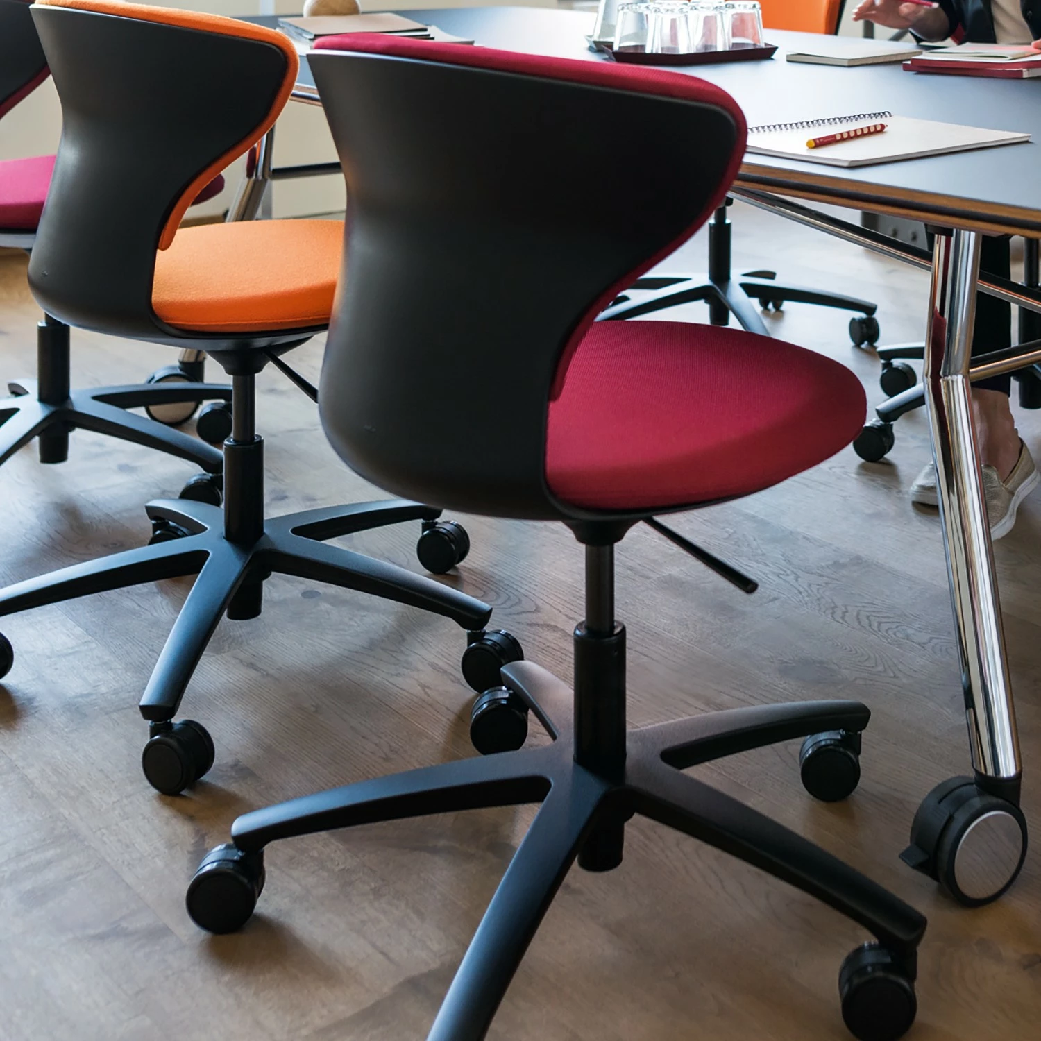 Sedus Bürostuhl turn around I - Rot 5 Sedus Bürostuhl turn around I - Rot – Bild 3