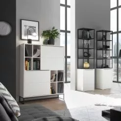 Fredriks Regal White Hall - Matt Weiß / Schwarz 17 Fredriks Regal White Hall - Matt Weiß / Schwarz -Büromöbel Verkäufe 1000218374 210302 11190200001 MOOD DETAILS P000000001000218374 mood