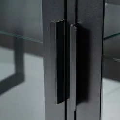 Ars manufacti Sideboard Kayys - Glas / Metall - Schwarz 37 Ars manufacti Sideboard Kayys - Glas / Metall - Schwarz -Büromöbel Verkäufe 1000219025 210330 15113400030 DETAILS P000000001000219025