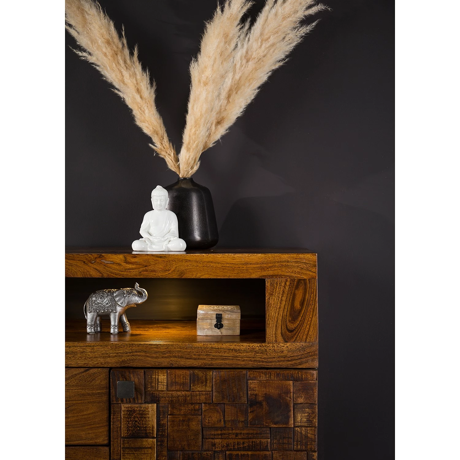 Wolf-Möbel Sideboard Bazac - Inkl. Beleuchtung - Akazie massiv - Akazie / Dunkelgrau 18 Wolf-Möbel Sideboard Bazac - Inkl. Beleuchtung - Akazie massiv - Akazie / Dunkelgrau – Bild 16