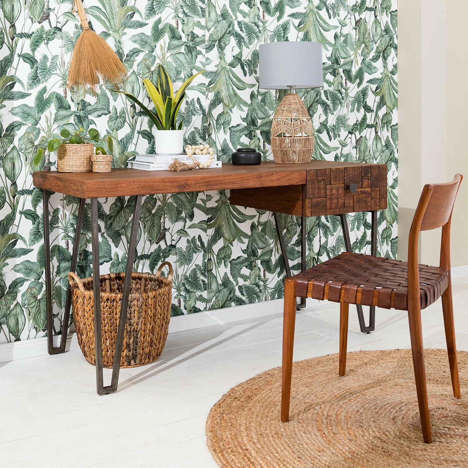 Wolf-Möbel Schreibtisch Bubry - Akazie massiv / Eisen - Akazie / Anthrazit 4 Wolf-Möbel Schreibtisch Bubry - Akazie massiv / Eisen - Akazie / Anthrazit – Bild 2