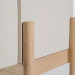 Studio Copenhagen Sideboard Cooby II - Muschelweiß / Eiche Hell -Büromöbel Verkäufe 1000276948 220713 055 DETAILS P000000001000276948