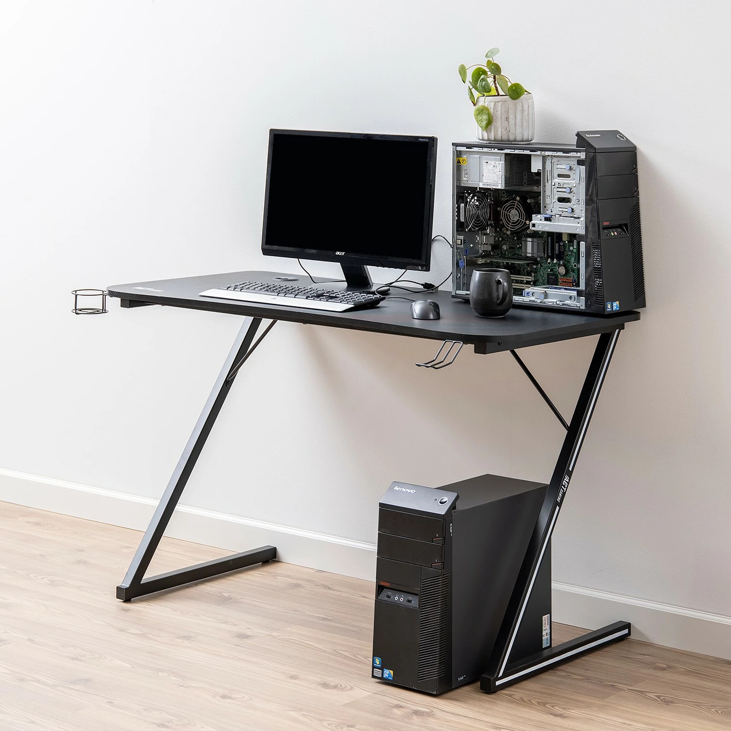 Fredriks Gaming Tisch Evale - Schwarz 4 Fredriks Gaming Tisch Evale - Schwarz – Bild 2