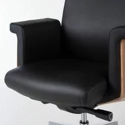 Fredriks Bürostuhl Weld - Echtleder / Walnuss Furnier / Metall - Schwarz / Walnuss / Aluminium -Büromöbel Verkäufe 1000310647 220826 036 DETAILS P000000001000310647