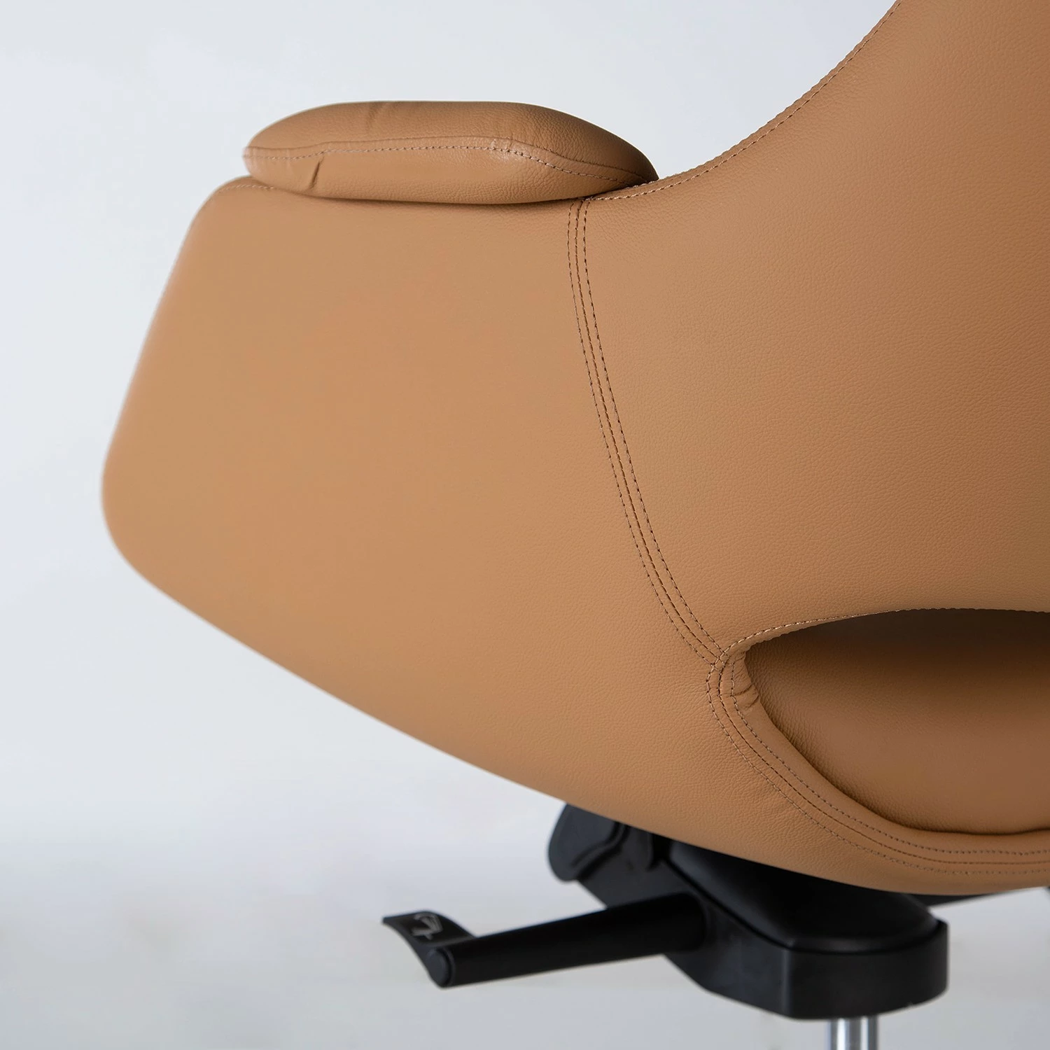 Fredriks Bürostuhl Zore - Kunstleder / Metall - Cognac / Aluminium 14 Fredriks Bürostuhl Zore - Kunstleder / Metall - Cognac / Aluminium – Bild 12