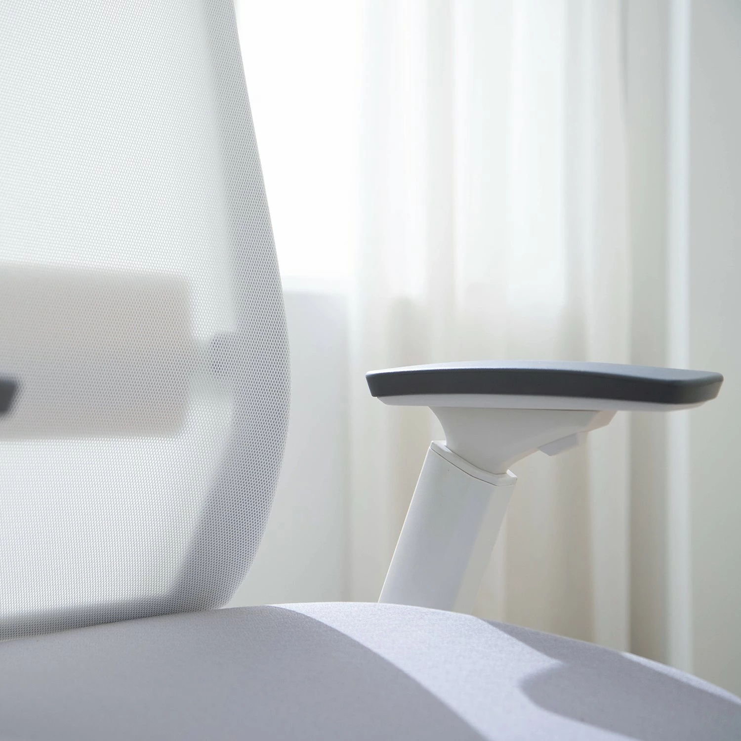 Fredriks Bürostuhl Ross - Hellgrau / Weiß 14 Fredriks Bürostuhl Ross - Hellgrau / Weiß – Bild 12