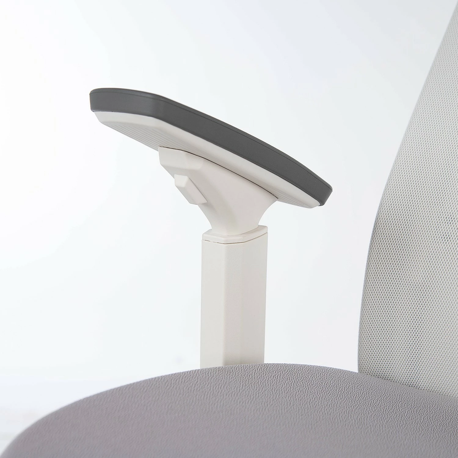 Fredriks Bürostuhl Ross - Hellgrau / Weiß 19 Fredriks Bürostuhl Ross - Hellgrau / Weiß – Bild 17