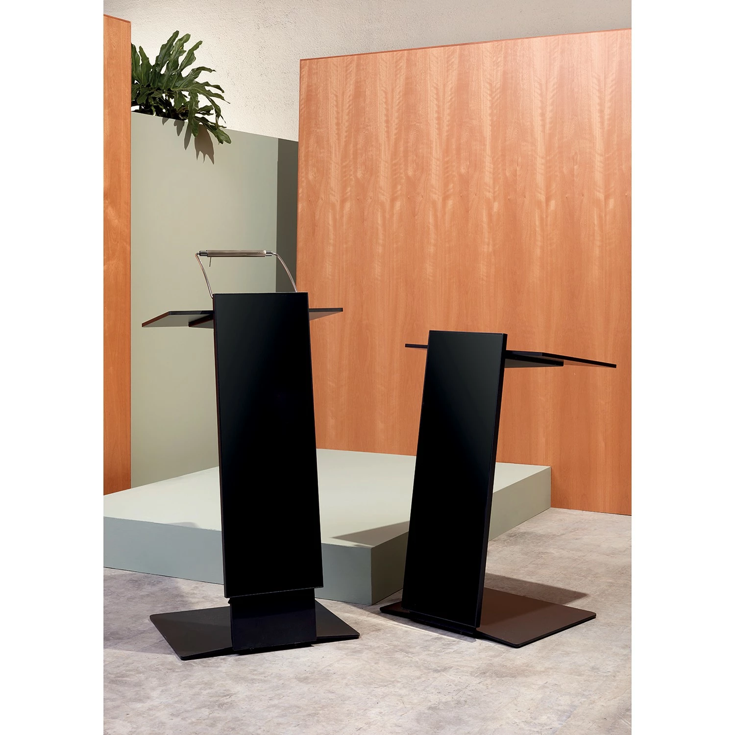 Blanke Design Stehpult LEVO-01 - Schwarz 4 Blanke Design Stehpult LEVO-01 - Schwarz – Bild 2