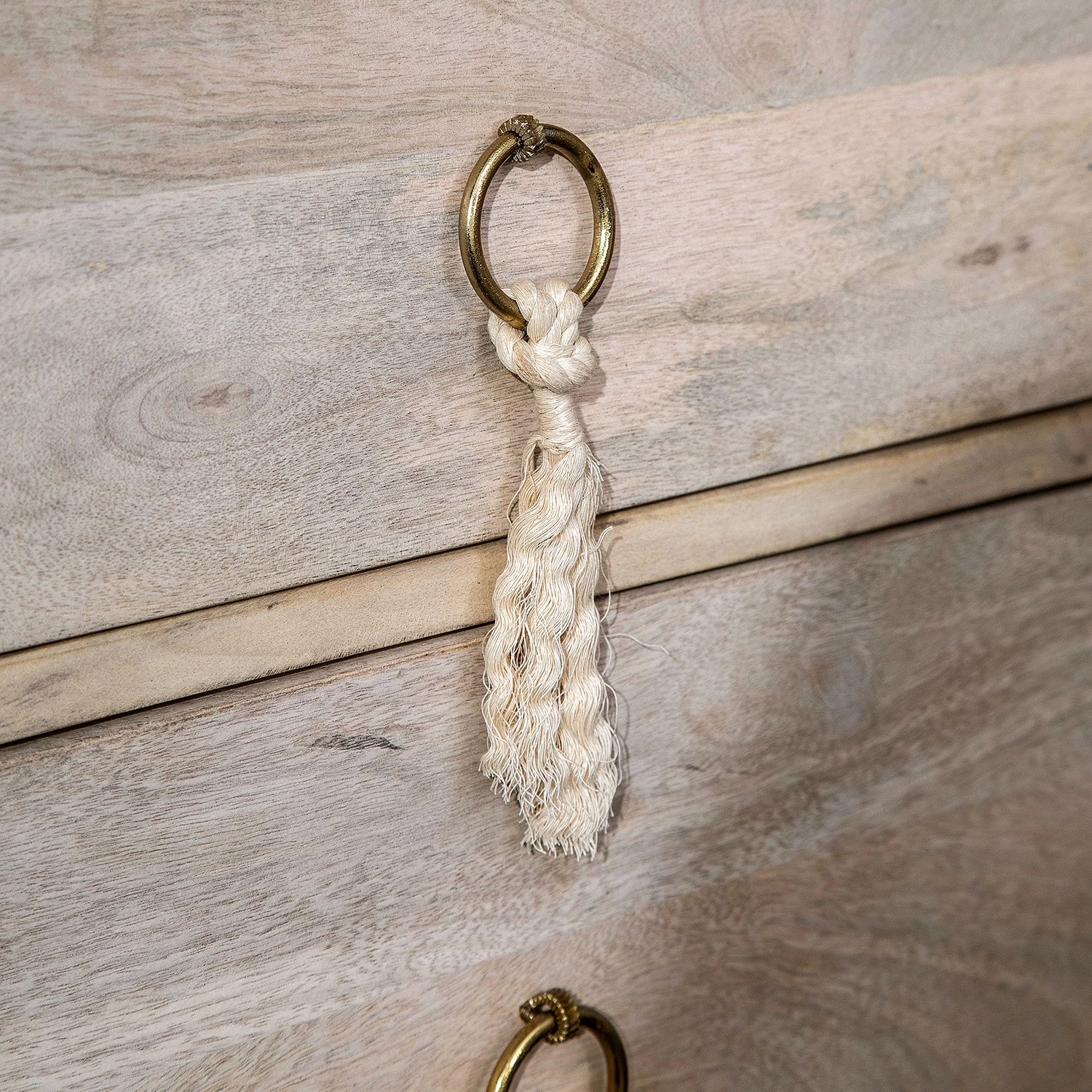 Ridgevalley Sideboard Lumby II - Mango massiv - Mango Hell / Grau 12 Ridgevalley Sideboard Lumby II - Mango massiv - Mango Hell / Grau – Bild 10