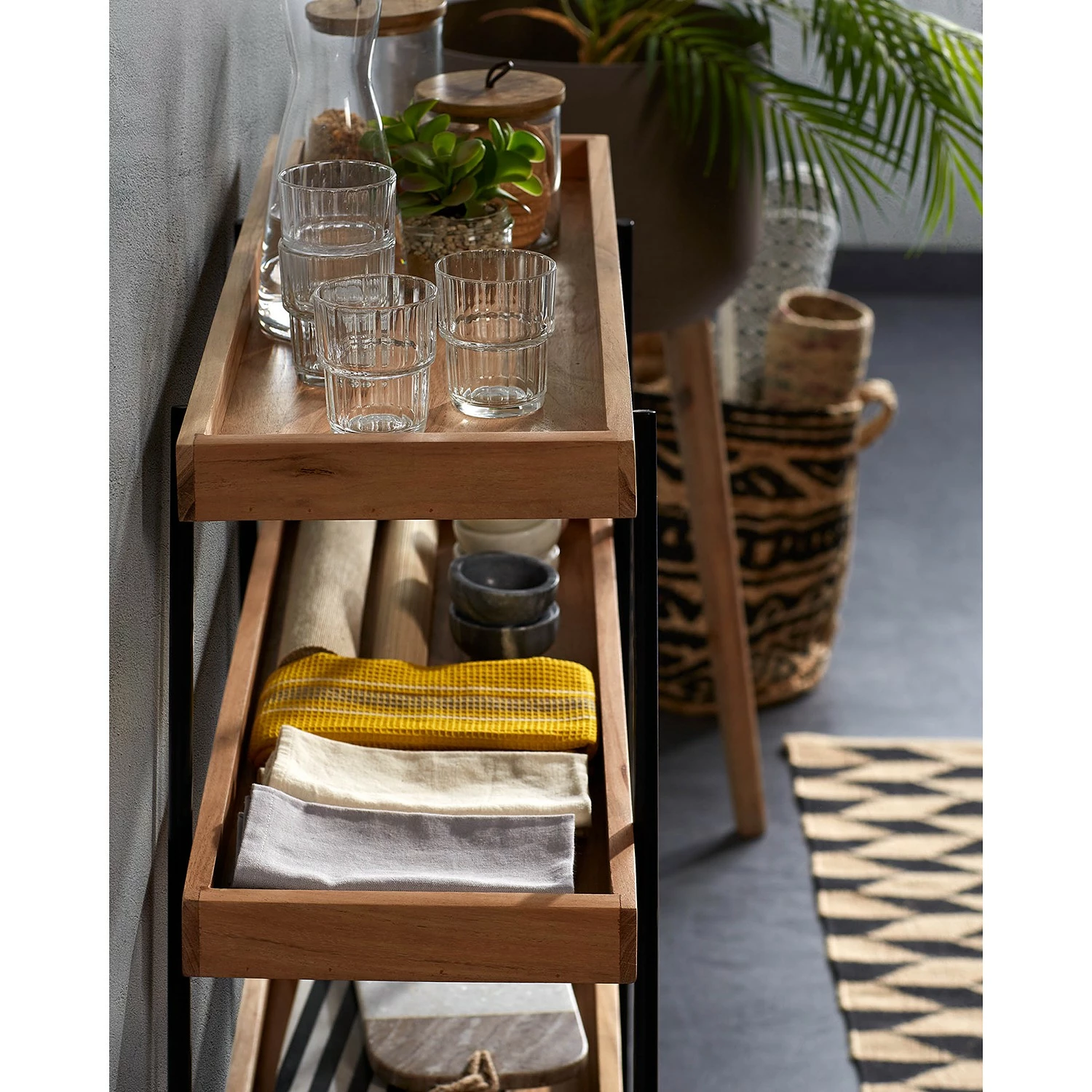 Red Living Regal Beitbridge I - Akazie massiv / Metall - Akazie / Schwarz 5 Red Living Regal Beitbridge I - Akazie massiv / Metall - Akazie / Schwarz – Bild 3